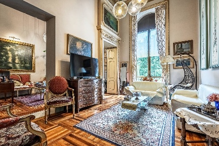 Foto Appartamento in Via  Cernaia, Torino Cittadella di 245 m² con 7 locali
