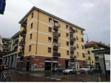 Foto Appartamento in Via Cazzaniga, Brugherio Centro di 67 m² con 2 locali