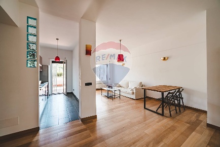 Foto Appartamento in Via Tomba Di Nerone, Roma Tomba di Nerone di 106 m²