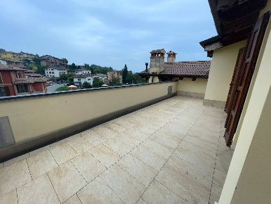 Foto Appartamento in Via 24 maggio, Serramazzoni di 135 m² con 4 locali
