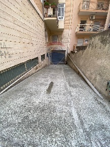 Foto Box in via colonelllo bertè, Milazzo Centro di 16 m² con 1 locali