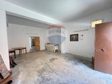 Foto Appartamento in Via Alcide dei Gasperi, Terrasini Centro di 100 m²