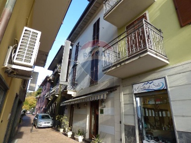 Foto Hotel a Luino Centro di 770 m² in vendita