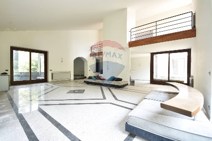 Foto Villa singola in Via Giovanni Pascoli, Bellinzago Novarese Centro