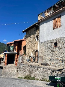 Foto Rustico a Armo di 150 m² con 5 locali in vendita