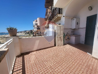 Foto Appartamento a Nettuno Centro di 75 m² con 3 locali in affitto