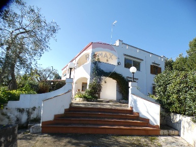 Foto Villa bifamiliare in Località Macchia di Mauro, Vieste di 550 m²
