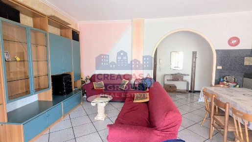 Foto Appartamento in via G. Garibaldi, Calatabiano di 85 m² con 5 locali
