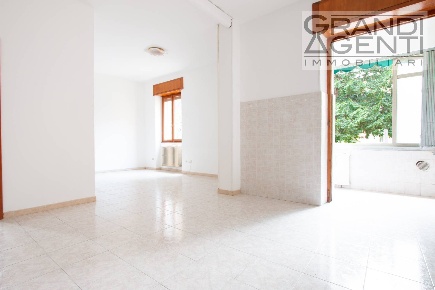 Foto Appartamento in via perini, Verona Santa Croce di 100 m² con 4 locali