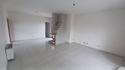 Foto Appartamento in via Madonna Delle Grazie, Priverno di 90 m² in vendita