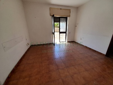 Foto Ufficio in Via Eugenio Ruggiero, Caserta San Clemente di 50 m²