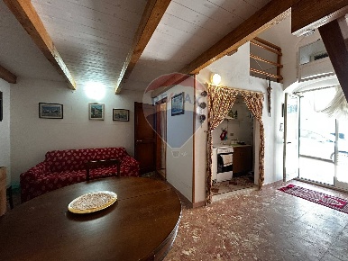 Foto Appartamento in Via Santa Croce, Vieste Centro di 44 m² con 1 locali