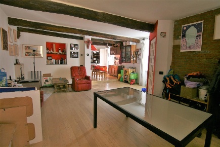 Foto Appartamento a Carrara Centro di 90 m² con 4 locali in vendita