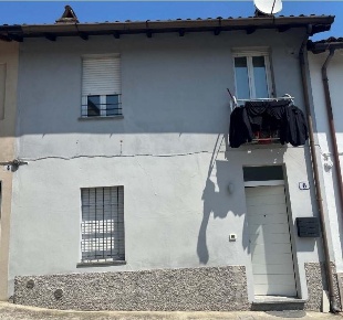 Foto Appartamento a Stradella Centro di 84 m² con 4 locali in vendita