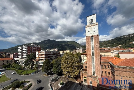 Foto Appartamento a Massa Centro di 70 m² con 2 locali in vendita