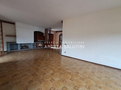 Foto Appartamento a Buti Cascine La Croce di 200 m² con 6 locali in vendita