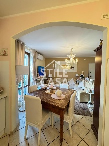 Foto Villa bifamiliare a Altopascio Altopascio Centro di 95 m² con 6 locali