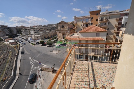 Foto Appartamento in VIA ARCHIMEDE, Ragusa San Luigi - Archimede di 200 m²