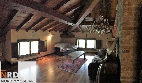 Foto Villa unifamiliare a Mantova Lunetta Frassino di 400 m² con 5 locali