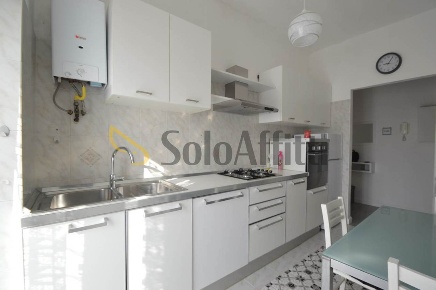 Foto Appartamento in Via Viquarterio 30, Pieve Emanuele Centro di 82 m²