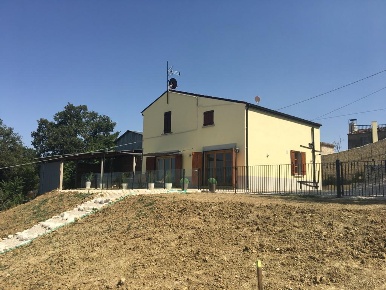 Foto Villa unifamiliare a Gessopalena di 140 m² in vendita