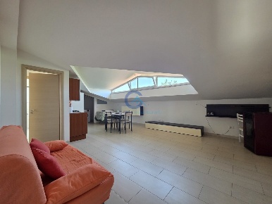 Foto Mansarde in Via Sant'Elena, Catanzaro Catanzaro Lido di 85 m²