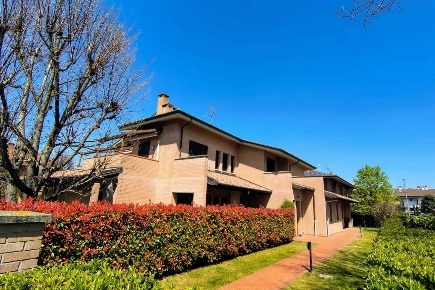 Foto Villa bifamiliare in Via Nuova 36/2, Argelato Funo di 252 m²