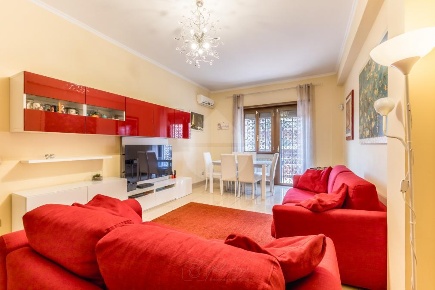 Foto Appartamento in Via Filogaso, Roma di 105 m² con 3 locali in vendita