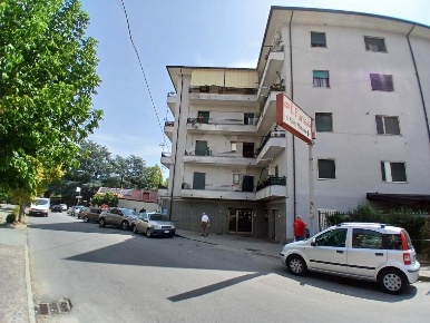 Foto Ufficio in Via Bari, Rende Roges di 20 m² con 1 locali in affitto
