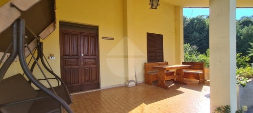 Foto Casa indipendente in Scritto di Gubbio, Gubbio di 170 m² con 5 locali