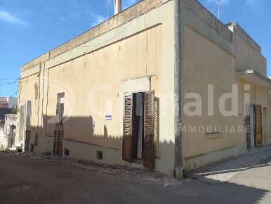 Foto Casa indipendente in Via IV Novembre 3, Presicce-Acquarica di 130 m²