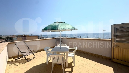 Foto Casa indipendente in Via Posidonia 5, Petrosino Centro di 80 m²