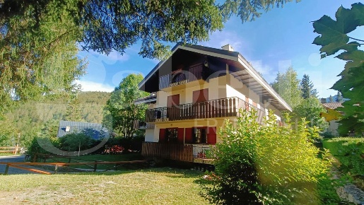 Foto Attico in Melezet, Bardonecchia Centro di 50 m² con 2 locali