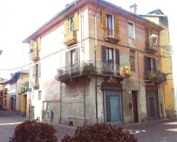 Foto Appartamento in Via Martiri della Libertà 16, Busca Centro di 137 m²