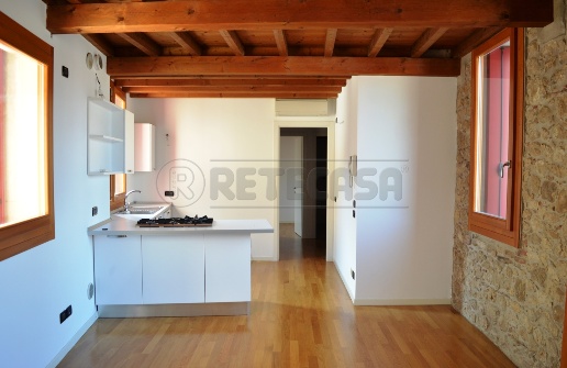appartamento in vendita a Montecchio Maggiore in zona Alte Ceccato