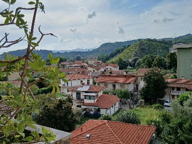 Foto Appartamento a Massa Romagnano di 86 m² con 5 locali in vendita