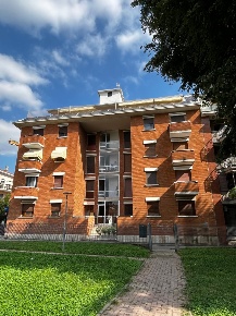 Foto Appartamento in via Alfieri, Novara San Martino di 130 m² con 4 locali