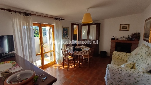 Foto Appartamento in via Po 27, Sarteano di 56 m² con 5 locali in vendita