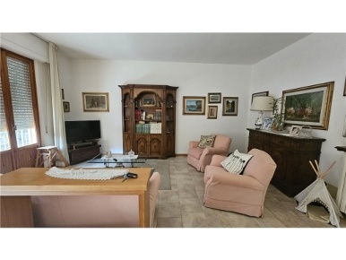 Foto Appartamento a Empoli di 130 m² con 5 locali in vendita