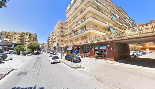 Foto Appartamento a Salerno Mercatello - Mariconda di 150 m² con 5 locali