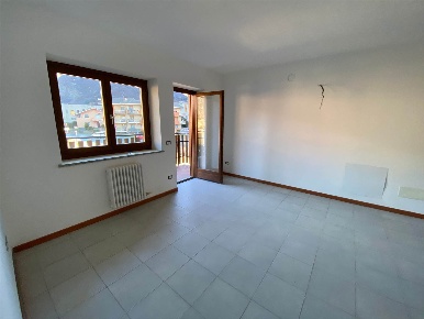 Foto Appartamento in Via Circonvallazione 11, Verrès Centro di 80 m²