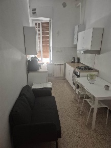 Foto Appartamento a Ancona di 99 m² con 4 locali in affitto
