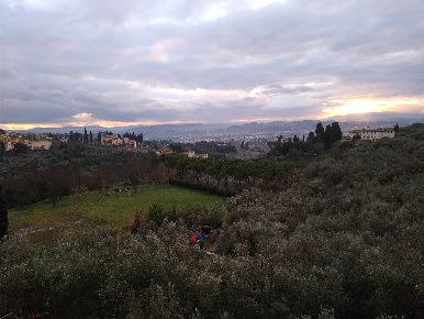 Foto Villa unifamiliare a Firenze Settignano di 260 m² con 8 locali