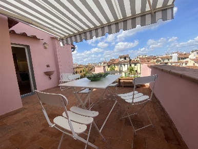 Foto Attico a Firenze Duomo di 65 m² con 3 locali in affitto