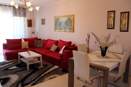 Foto Appartamento in Via Monfalcone 18, Vercelli Porta Torino di 85 m²