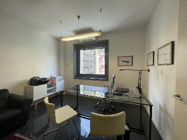 Foto Ufficio in Via Doria  74, La Spezia Kennedy - Mazzetta di 44 m²