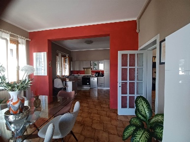 Foto Appartamento a Empoli San Rocco - Lungarno di 90 m² con 5 locali