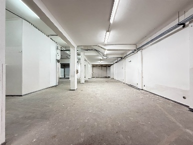 Foto Magazzino in Largo Bordighera 35, Catania Province - Veneto di 550 m²