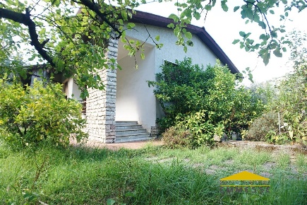 Foto Casa indipendente a Massa Centro di 130 m² con 5 locali in vendita