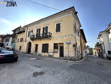Foto Appartamento in Via Madonnina, Veduggio con Colzano Centro di 64 m²